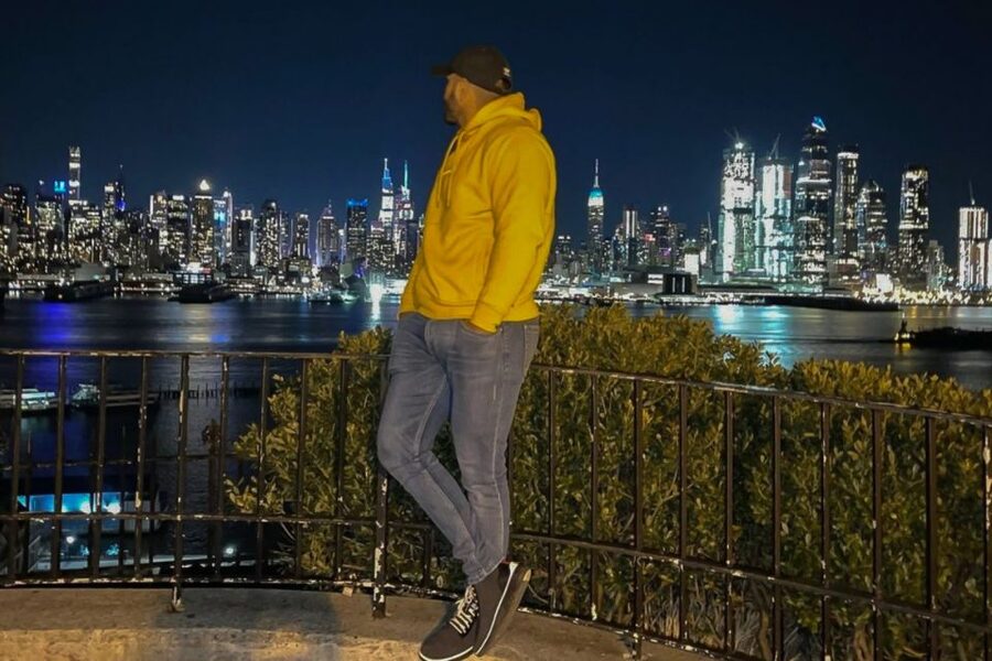 New York City: Night Skyline Bus Tour with Pizza Slice - Brooklyn Heights: The Promenade Stop That Turns Photos Into Memories