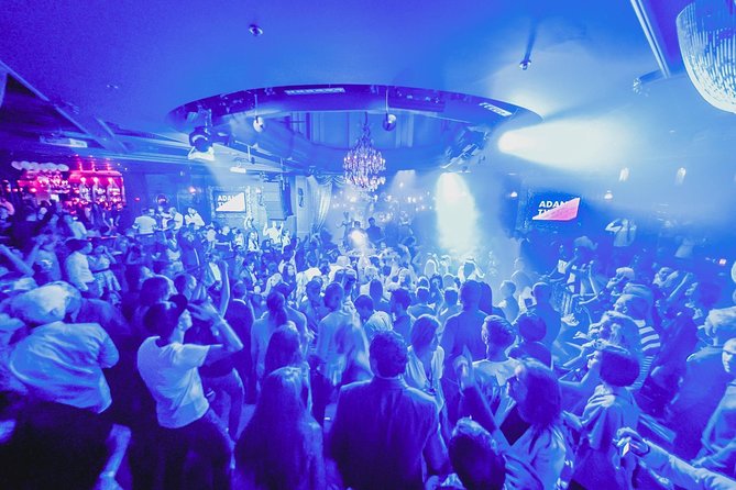 New York City Nightclub Tour - Mercedes Coach Between Venues: Comfort, Pace, and Group Control