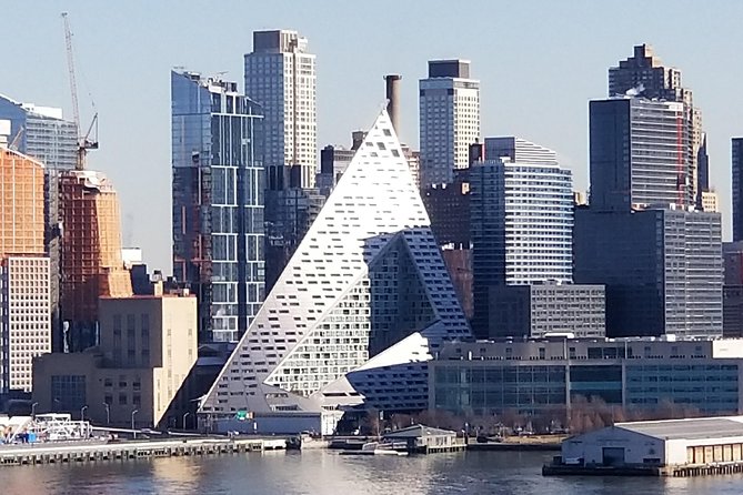 New York City: Panoramic Skyline Tour - Liberty State Park Photo Stops: Liberty, Ellis Island, and Big-Scale Manhattan