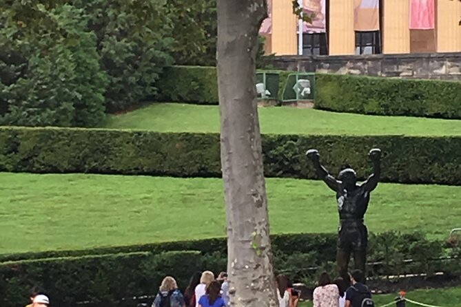 New York City Philadelphia and Amish Community Tour 1 Day - Betsy Ross House and Benjamin Franklin’s Grave: quick stops with big names