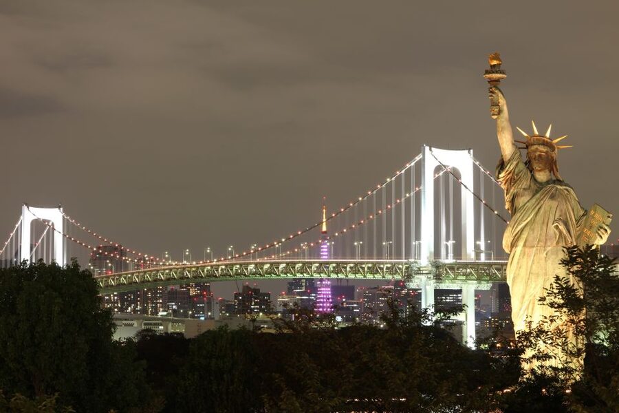 New York City: Private Walking Tour with a Local - Practical navigation tips: getting street-smart fast