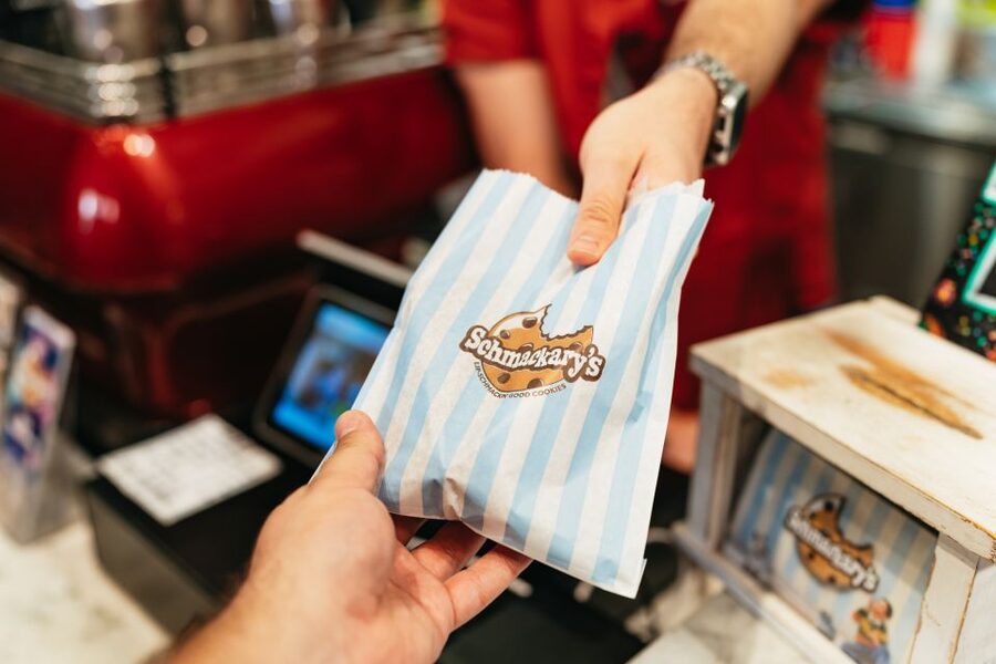 New York City's Hell's Kitchen: Walking Food Tour - Meeting the guide: stories, pacing, and what to ask