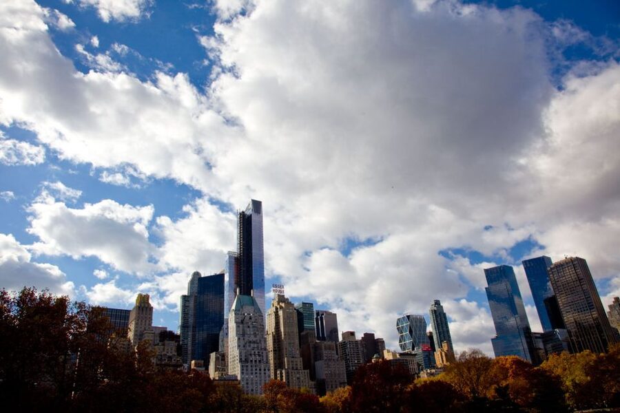 New York City’s Iconic Sights: 3-Hour Photography Tour - Rockefeller Center: turning city geometry into strong photos