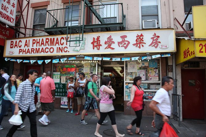 New York City Sightseeing Tour by Coach - Little Italy and Chinatown: Short Walks That Still Change the Feel