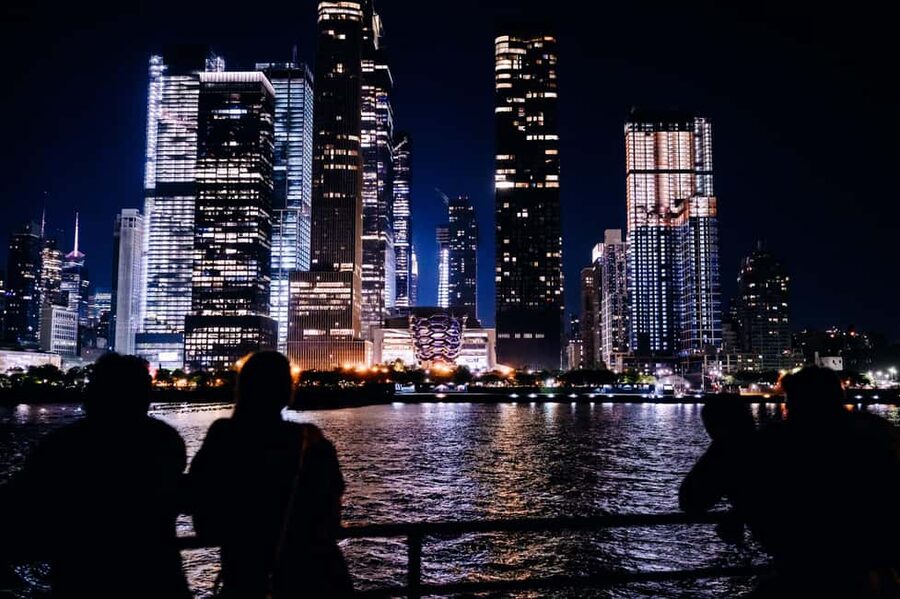 New York City: Sip 'N Groove Evening Cruise with Live DJ - Is This Worth $45? The Value Math for a 2-Hour NYC Night