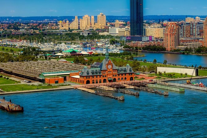 New York City Skyline and Statue of Liberty Cruise - The Manhattan Skyline Route: Fast Orientation for First-Timers