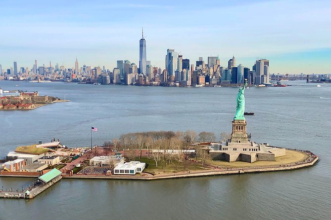 New York City Skyline Helicopter Tour from New Jersey - Live Commentary and Cabin Comfort: Why It Feels More Than a Ride