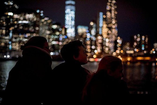 New York City Skyline Lights Sail - Comfort, timing, and who this sail fits best