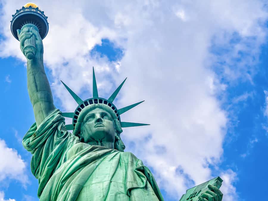 New York City: Statue of Liberty & Ellis Island Guided Tour - A Four-Hour Ferry Day to Liberty and Ellis Islands