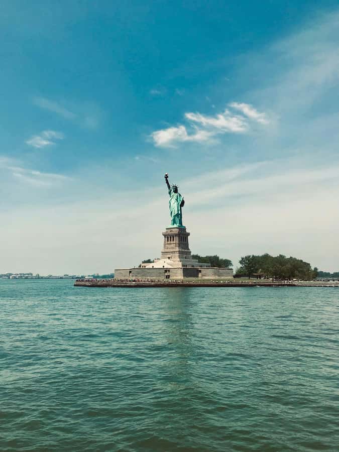 New York City: Statue of Liberty & Ellis Island Guided Tour - Ellis Island: Walking in the Footsteps of Arrivals (1892–1924)
