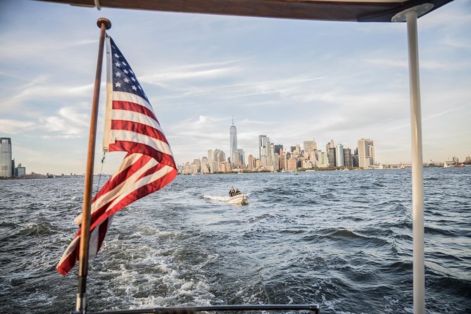 New York City Sunset or Daytime Sightseeing Cruise - From Chelsea Piers Onto the Water: The Start Matters