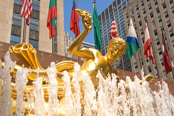 New York City The Official Rockefeller Center Tour - Meeting at 30 Rockefeller Plaza without losing time