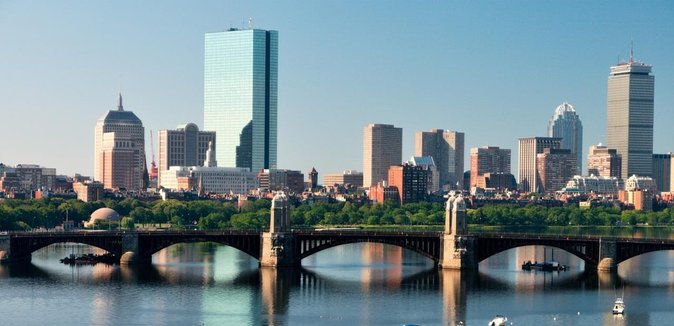 New York City to Boston, Cambridge, Harvard & MIT Tour - Copley Square and John Hancock Tower: the classic skyline angle