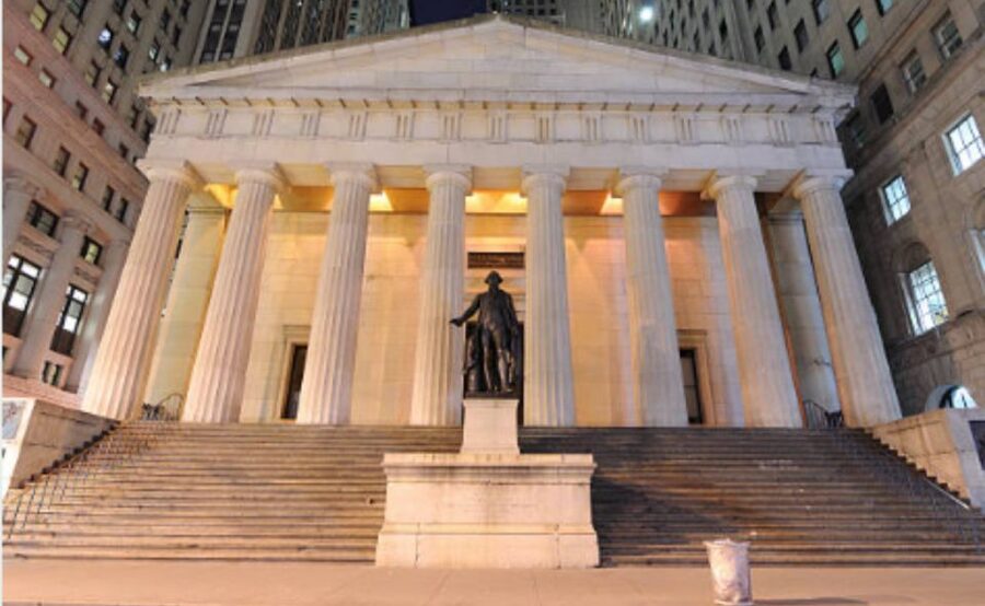 New York City: Wall Street and 9/11 Memorial Walking Tour - The Wall Street walk: seeing landmarks with real context