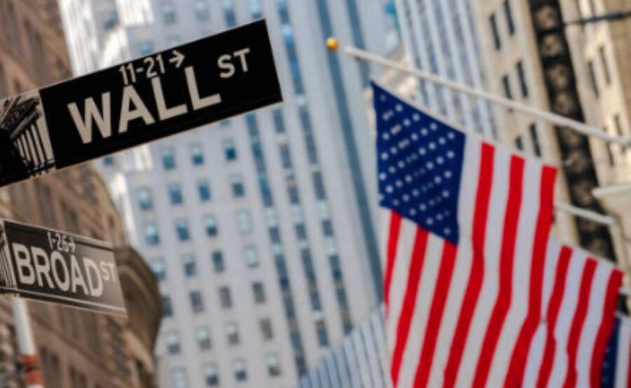 New York City: Wall Street and 9/11 Memorial Walking Tour - Churches and street-level stops: why they’re more than side quests