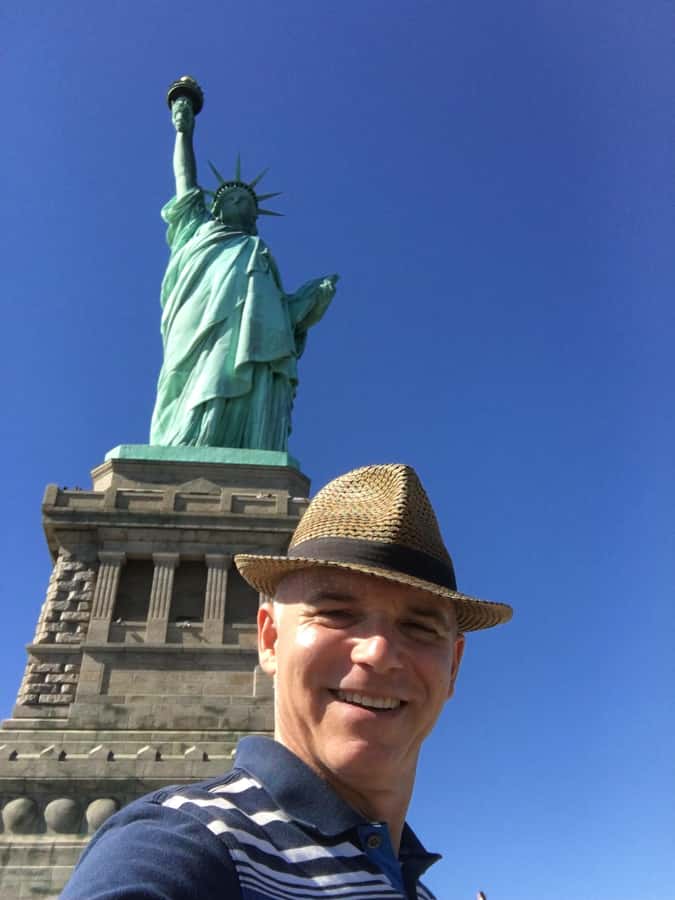 New York, discover the Statue of Liberty and Ellis Island. - Meeting Benoît and getting off to a smooth start in Manhattan