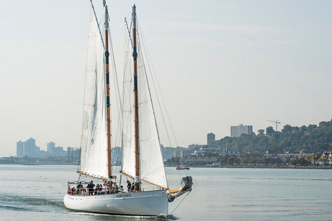 New York Fall Foliage Sail up the Hudson River - From Chelsea Piers to the Upper West Side: getting the skyline shots