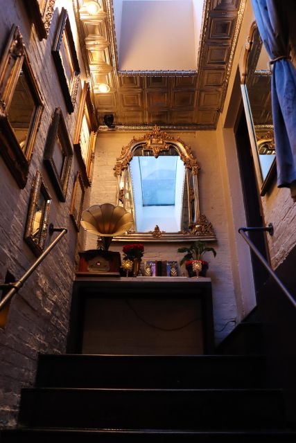 New York: Guided Walking Tour to Hidden Speakeasies - The guide: AlexsTours and why the stories matter