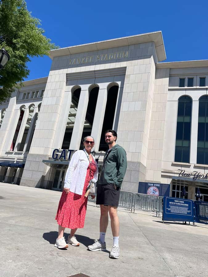 New York: Hip-Hop, Murals, Sports, and Dangerous Neighborhoods Tour - Harlem and the Bronx: Apollo Theater, Mike Tyson’s birthplace, and Biggie’s trail