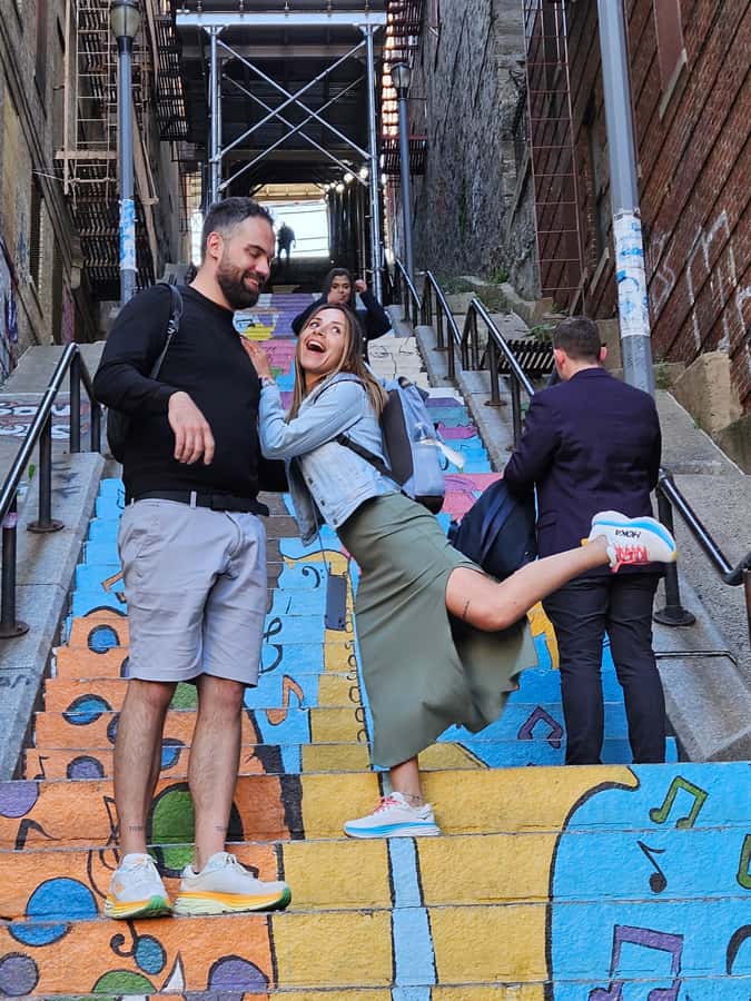 New York: Hip-Hop, Murals, Sports, and Dangerous Neighborhoods Tour - Starting at Mickey Spillane’s and using the subway like a local