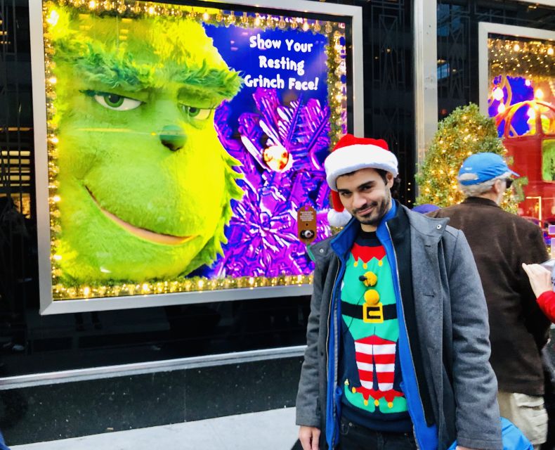 New York Holiday Lights and Movie Sites Bus Tour - Guide Energy, On-Board Clips, and Bus Comfort Reality