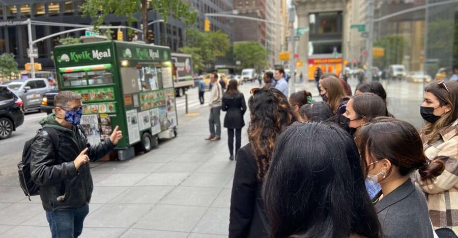 New York: Midtown Manhattan Street Food Walking Tour - The 6 tastings: how the menu rotation keeps Midtown interesting