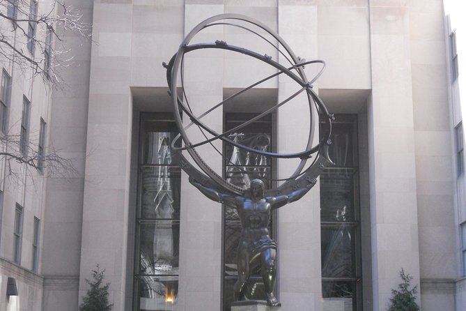 New York Midtown Scavenger Hunt Adventure - Crowds, weather, and the Midtown reality check