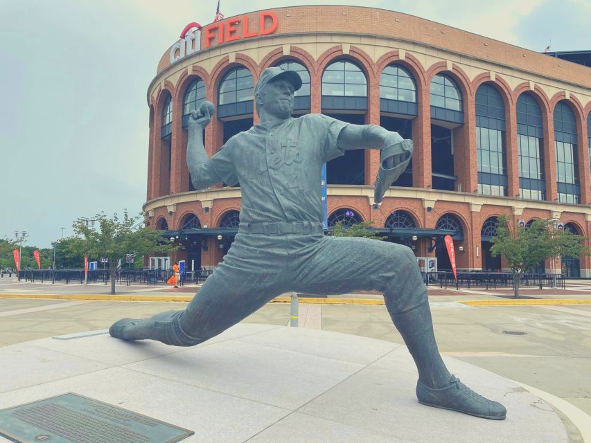 New York: New York Mets Baseball Game Ticket at Citi Field - Finding your seat: budget, regular, and premium categories