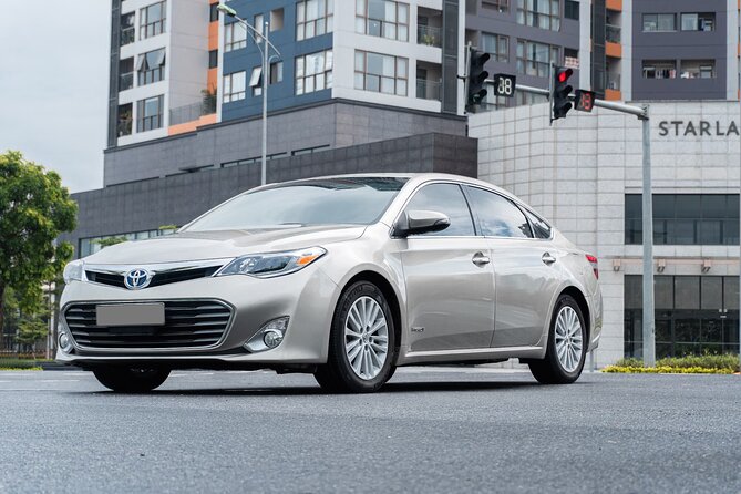 New York: Private Airport Transfer From/To LaGuardia Airport(LGA) - Luggage Limits and Vehicle Reality in New York