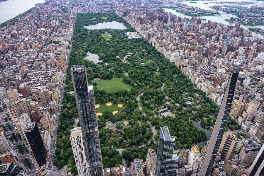 New York: Private Scenic Helicopter Charter with Champagne - Why a 30-minute private helicopter charter feels like a cheat code