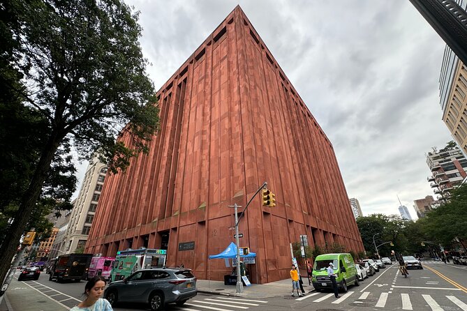New York Soho and the Village Art and Architecture Tour - SoHo and the Villages After 5:30 pm: Why this timing works