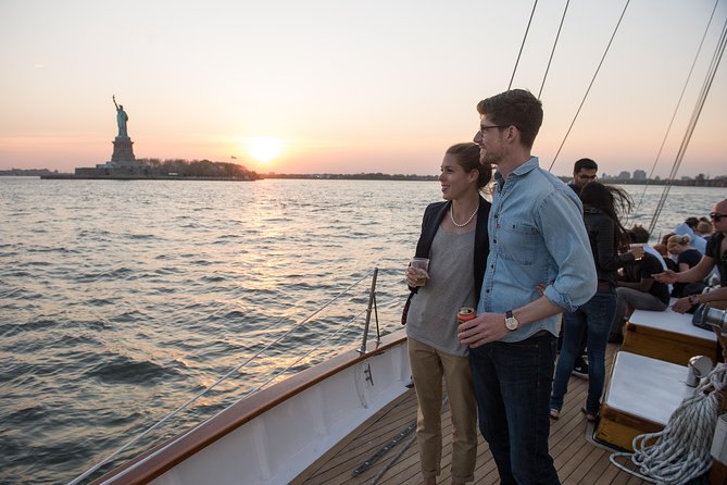 New York Sunset Schooner Cruise on the Hudson River - Battery Park and the Financial District: Watching City Lights Start