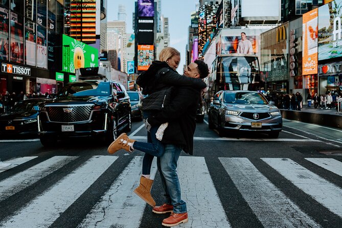 New York: Times Square Professional Photoshoot - Meeting at 1501 Broadway and What 30 Minutes Really Means