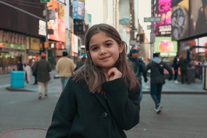 New York: Times Square Professional Photoshoot - What the Photographer Actually Does During Your Session