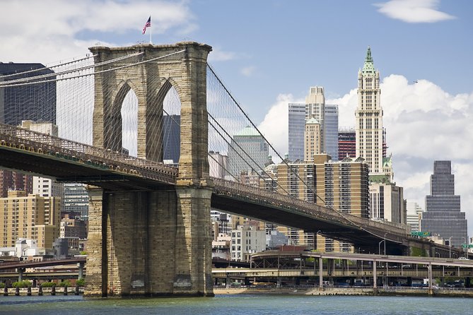 New York Tour by Subway and Bus with Private Guide - Start time, pickup, and how to plan your morning