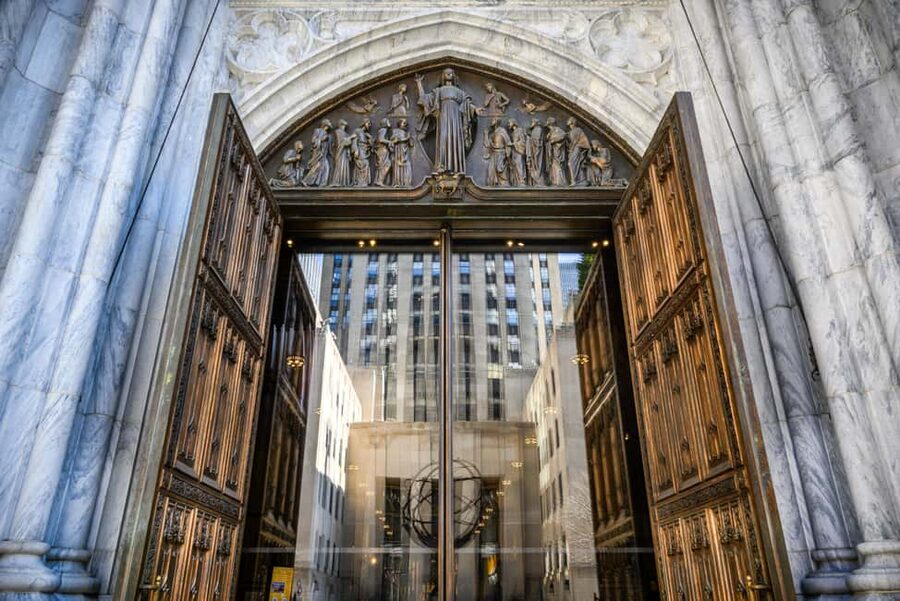 New York: VIP Guided Tour of St. Patrick's Cathedral - The hour timeline: what you’ll actually do and what to notice