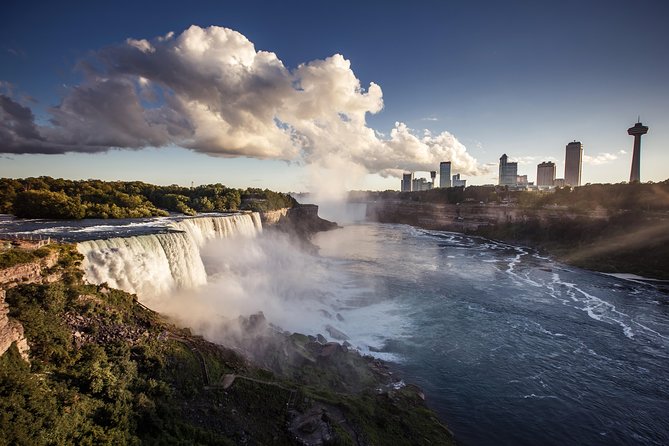 Niagara Falls, Toronto and 1000 Islands, 3 Day Tour from NYC - From Midtown NYC to Two Countries in One Quick Loop