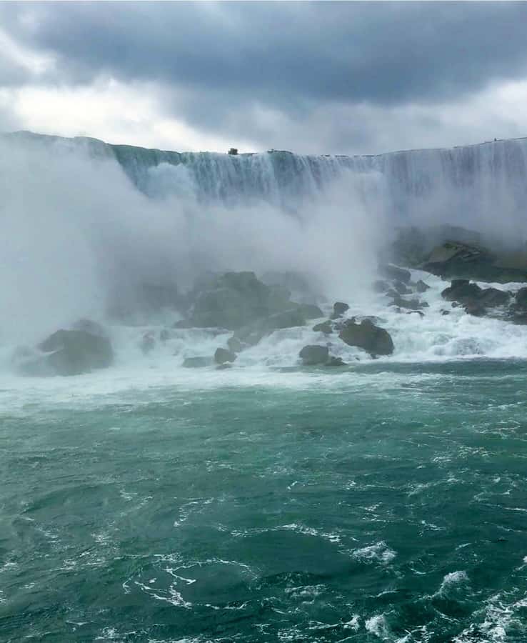 Niagara Falls Tour from New York City - Pickup in Times Square at 11:00 pm: why that start time works