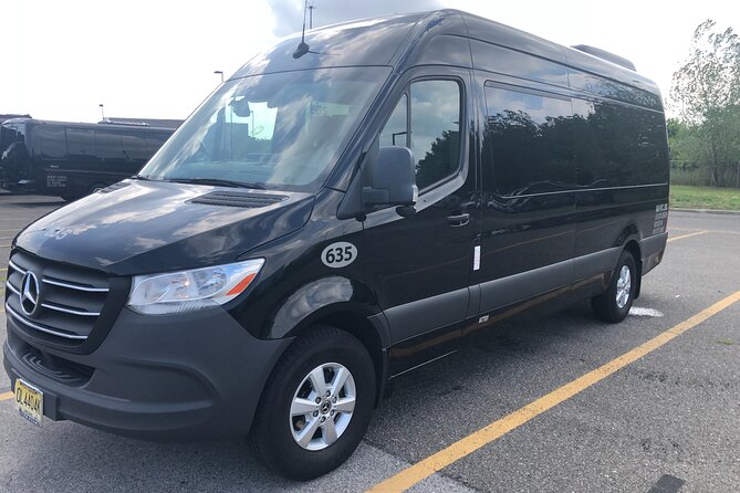 NYC Airports All Inclusive Private Departure Transfer JFK LGA EWR - From your hotel curb: how Manhattan pickup really works