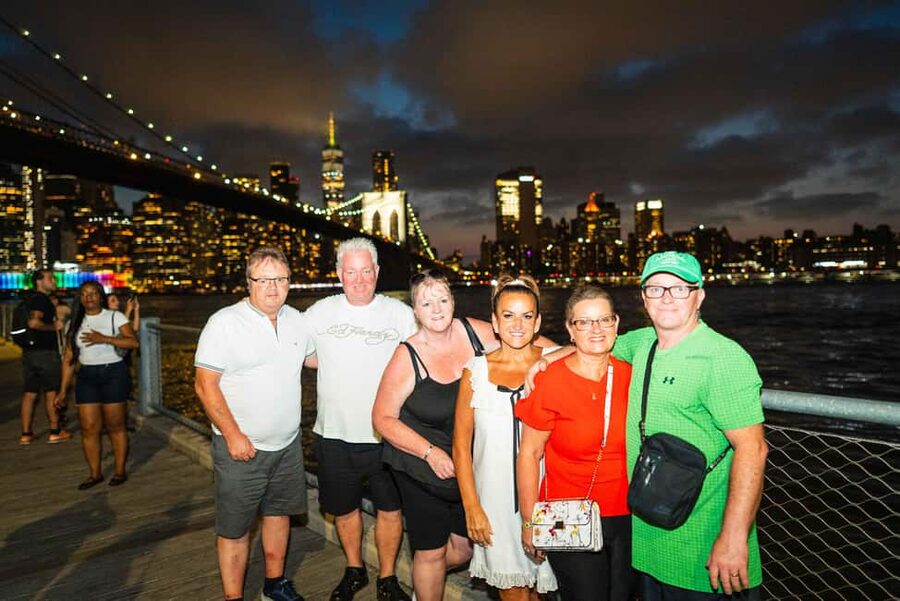 NYC at Night: 3-Hour Luxury Bus Tour of Top Highlights - Why This 3-Hour Night Route Feels Like a Smart First Evening