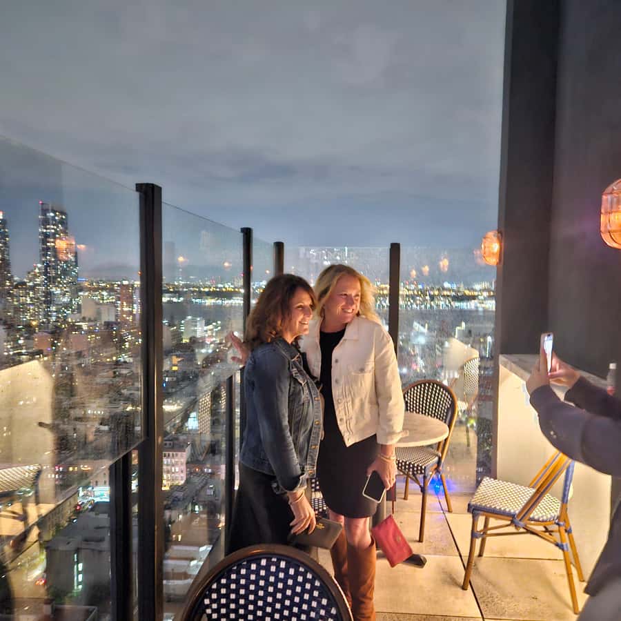 NYC: Bar, Lounge and Rooftop Nightlife Tour - Before You Go: Dress Code and the NYC Door Policy
