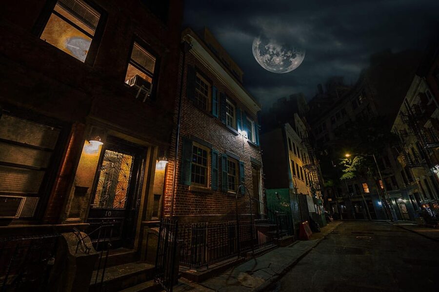 NYC: Boos & Booze Haunted Pub Crawl - Marie’s Crisis Cafe: Immortal Cat Lore and Spectral Ball Watching