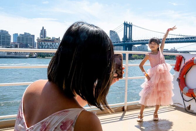NYC Bottomless Brunch Cruise with Iconic Views - Two Hours of Brunch: Buffet Favorites and Unlimited Mimosas