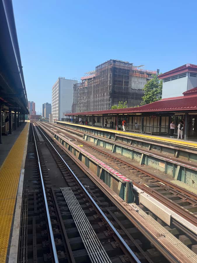 NYC: Bronx Subway and Walking Tour with Bronx Little Italy - Woodlawn Heights, Little Ireland, and Woodlawn Cemetery