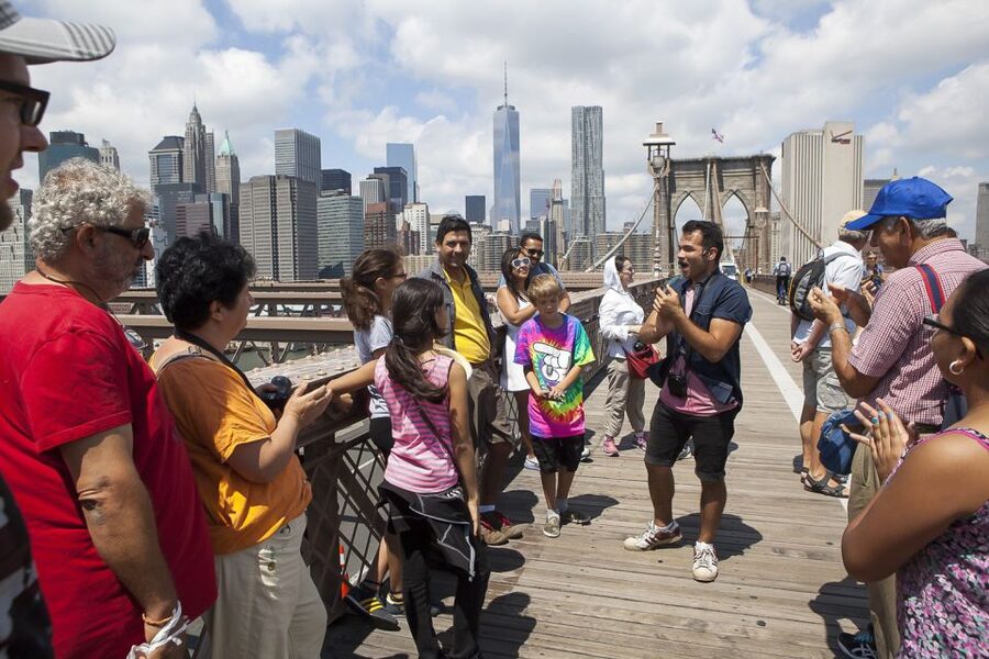 NYC: Brooklyn Bridge and Dumbo District Walking Tour - What $49 buys you: 150 minutes of bridge history plus Dumbo time