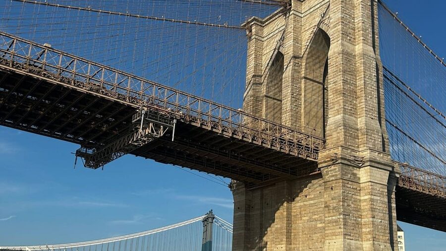 NYC: Brooklyn Bridge and DUMBO Tour with East River Ferry - Where it starts: City Hall subway access and the Green Elevator Kiosk
