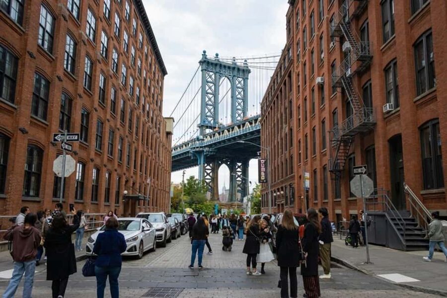 NYC: Brooklyn & DUMBO Bus and Walking Tour with Local Guide - When to Book: Timing, Dates, and What Else Might Be Closed