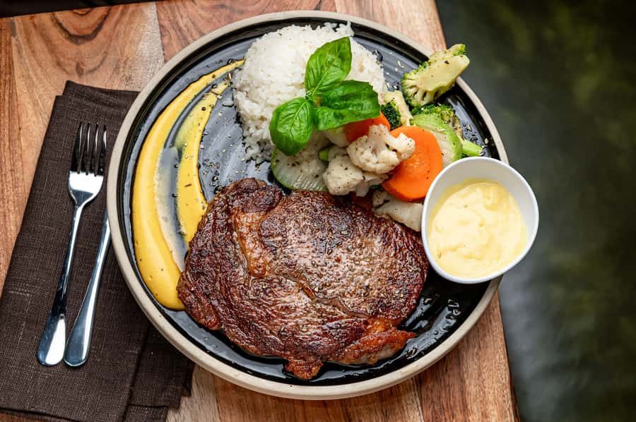 NYC: Central Park Cafe Scenic Lunch & Dinner Experience - What’s on the menu (and how to handle missing choices)