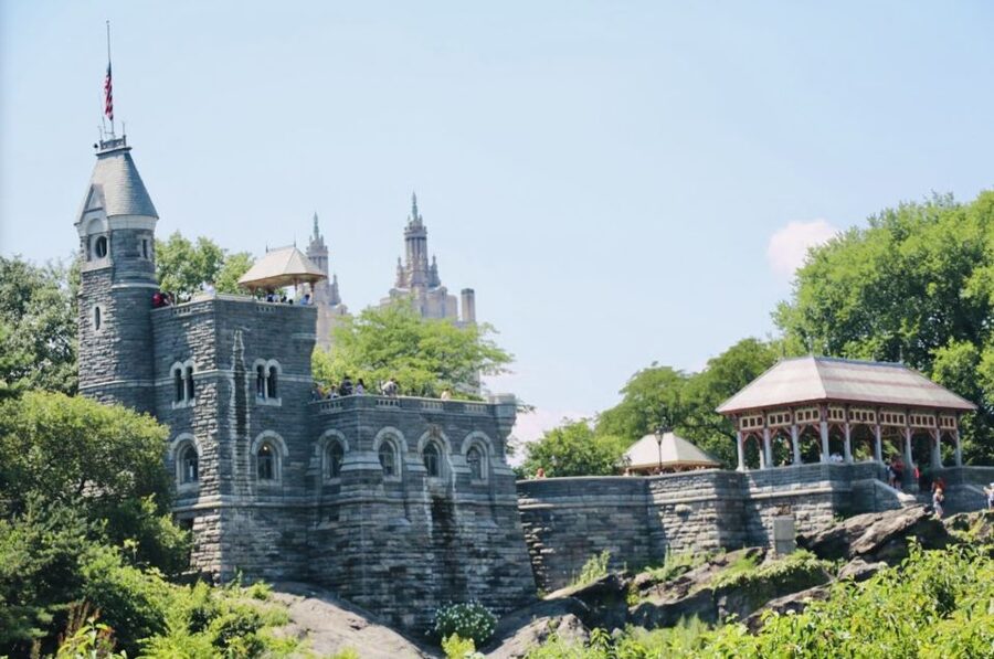 NYC: Central Park Pedicab Highlights Tour - Meeting at Broadway: get oriented before you roll into the park