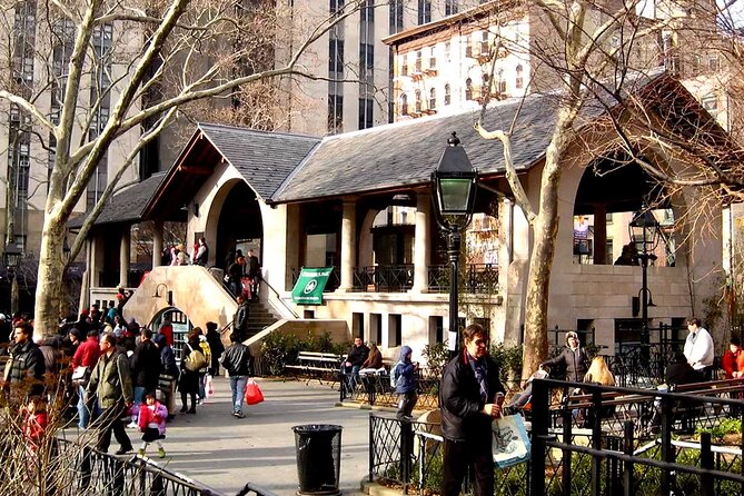 NYC: Chinatown & Little Italy Food Tour with 7 Flavorful Tastings - Little Italy food stops: cannoli, pizza, and roast pork comfort